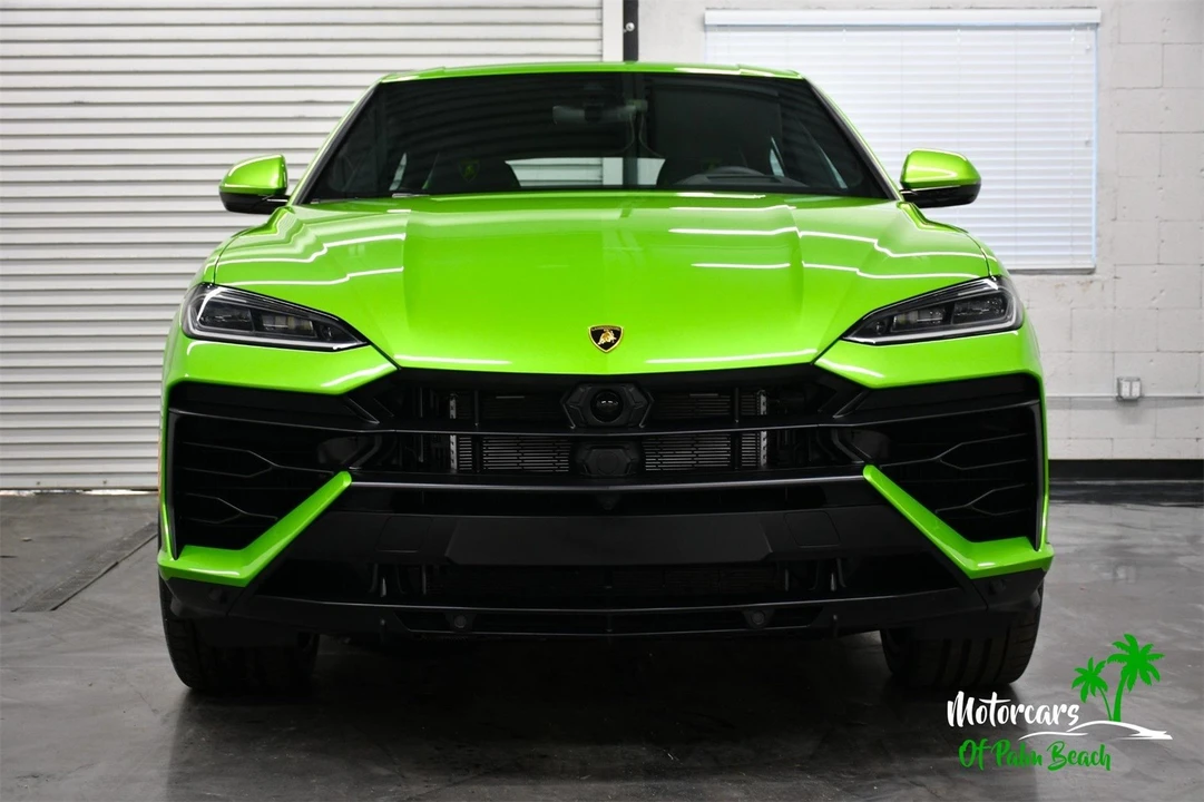 2025 Lamborghini Urus - Image 15 of 21