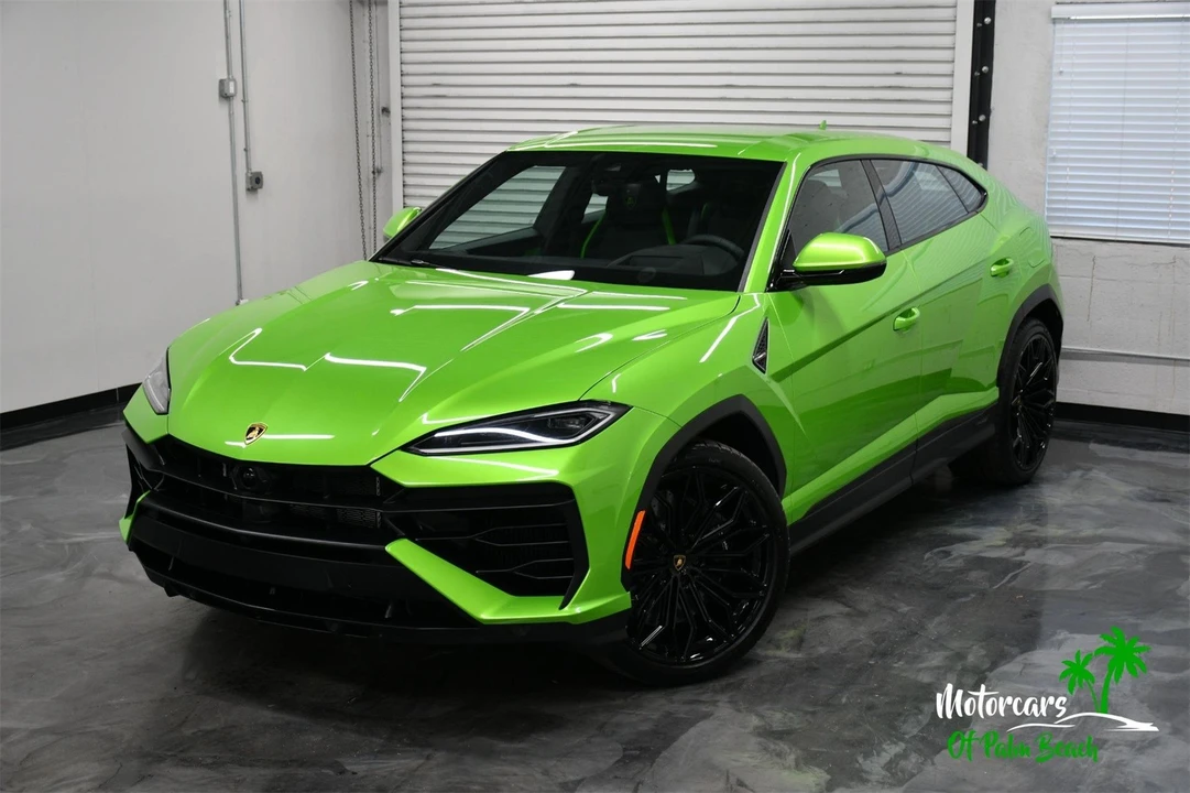 2025 Lamborghini Urus - Image 2 of 21