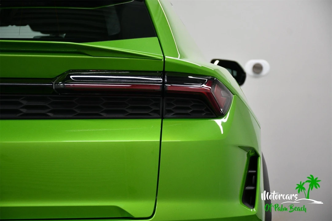 2025 Lamborghini Urus - Image 11 of 21