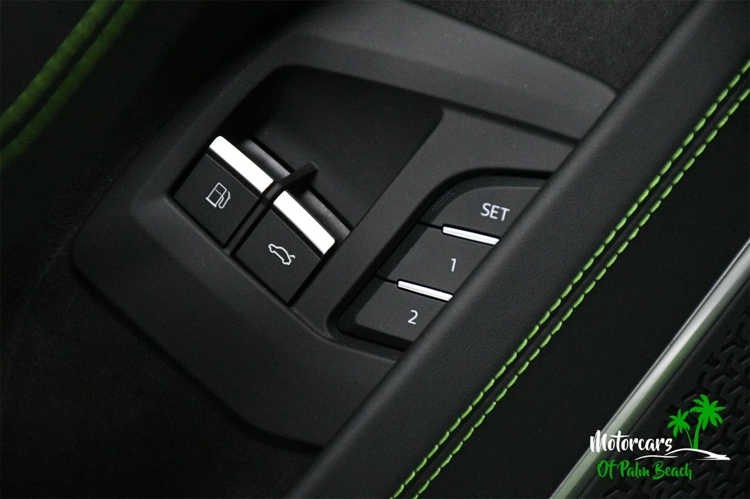2025 Lamborghini Urus - Image 21 of 21