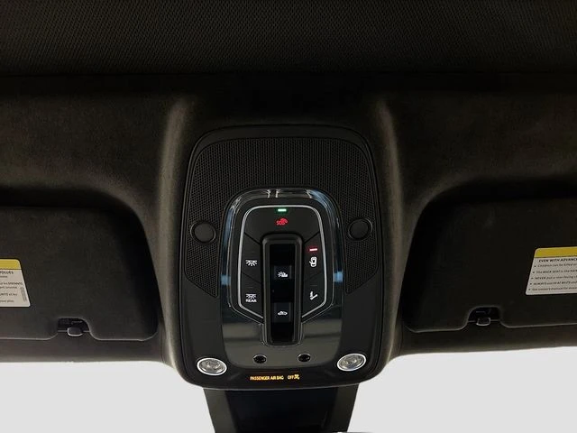2025 Lamborghini Urus - Image 23 of 31