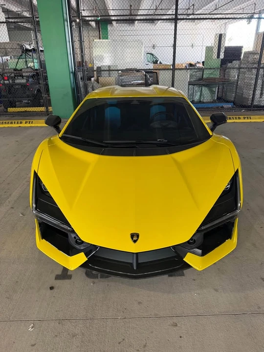 2025 Lamborghini Revuelto - Image 2 of 10