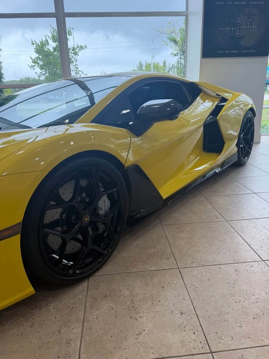 2025 Lamborghini Revuelto - Image 2 of 4