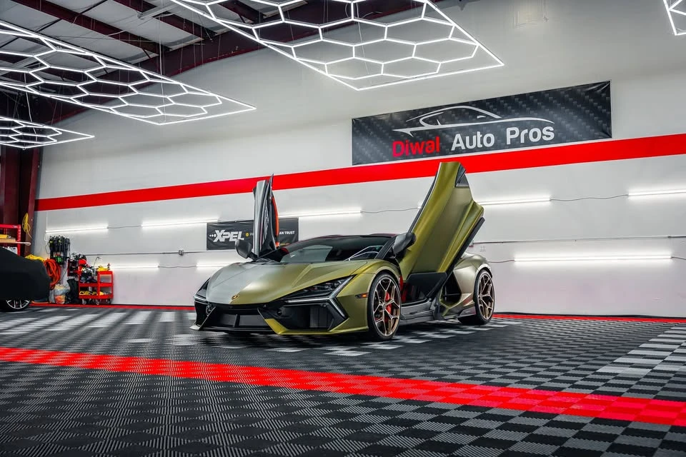 2025 Lamborghini Revuelto - Image 11 of 20
