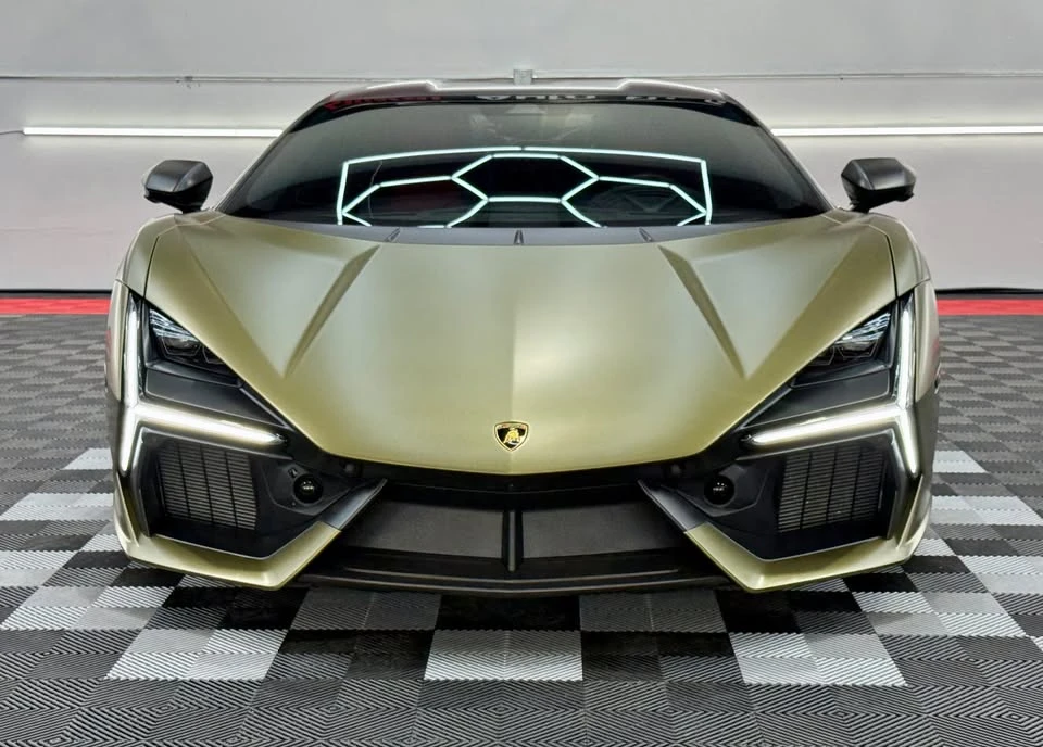 2025 Lamborghini Revuelto - Image 6 of 20