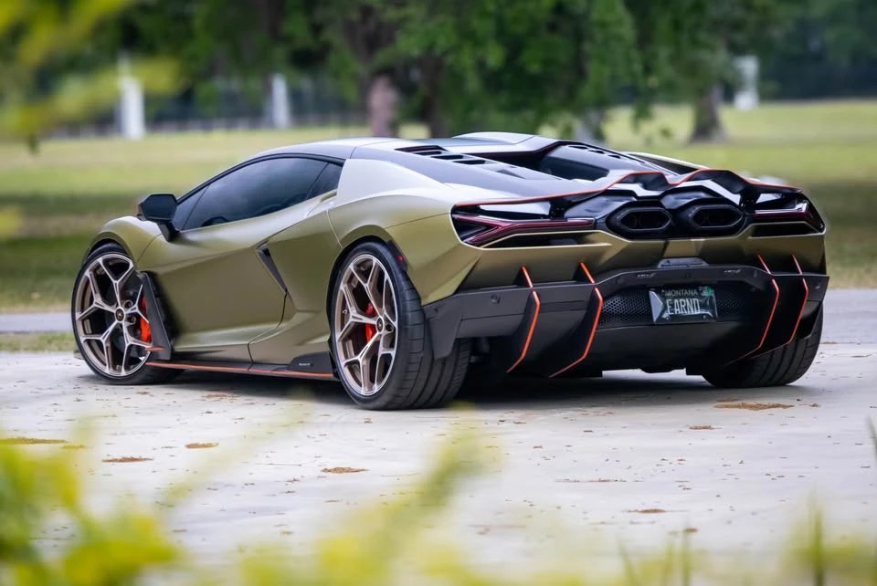 2025 Lamborghini Revuelto - Image 2 of 20