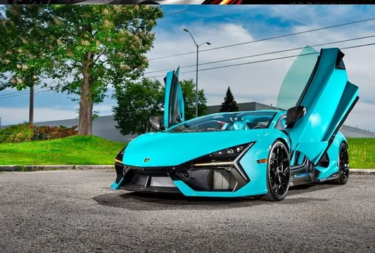 2025 Lamborghini Revuelto Carbon Spec