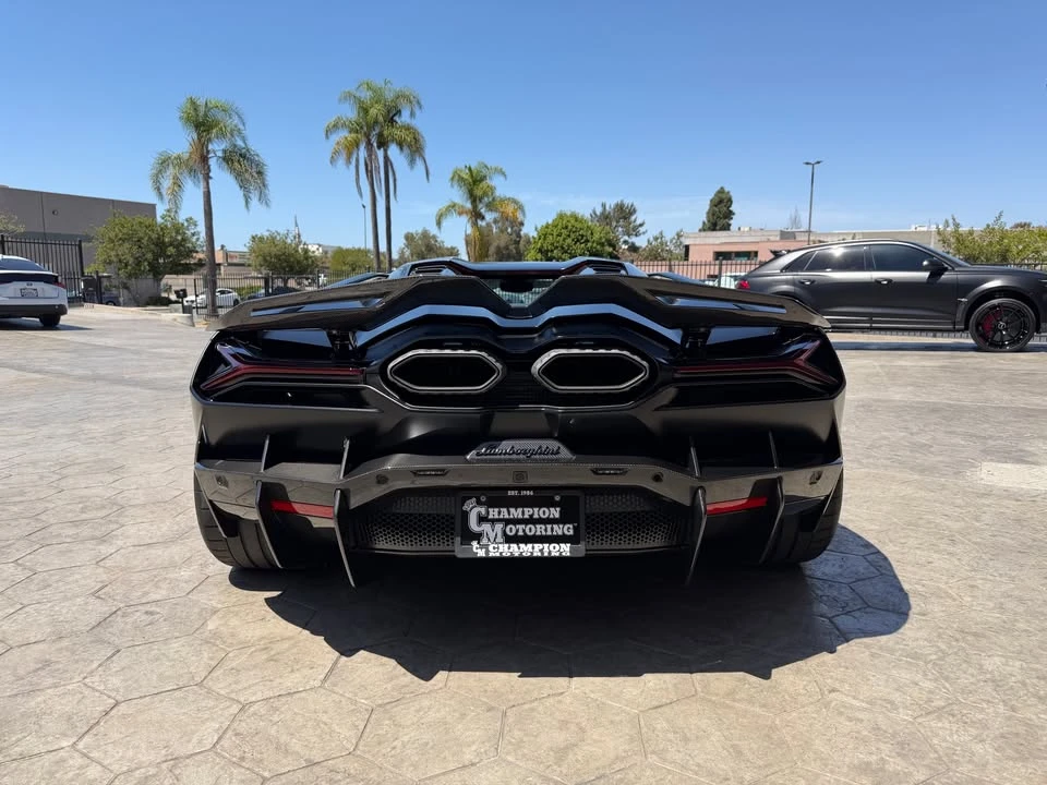2025 Lamborghini Revuelto - Image 8 of 20