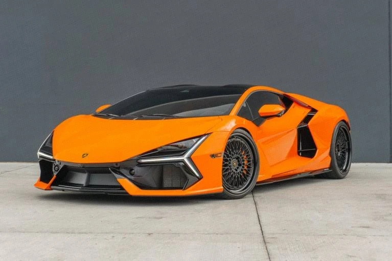 2025 Lamborghini Revuelto - Image 2 of 20