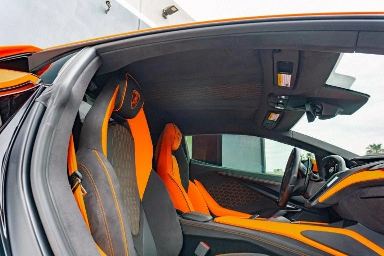 2025 Lamborghini Revuelto - Image 20 of 20