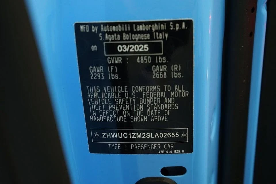 2025 Lamborghini Revuelto - Image 11 of 21