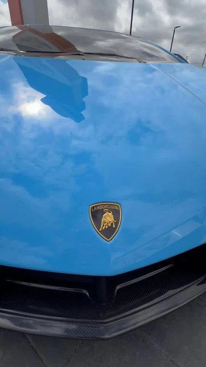2025 Lamborghini Revuelto - Image 21 of 21