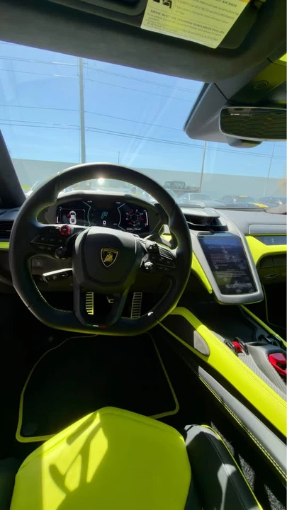 2025 Lamborghini Revuelto - Image 7 of 12