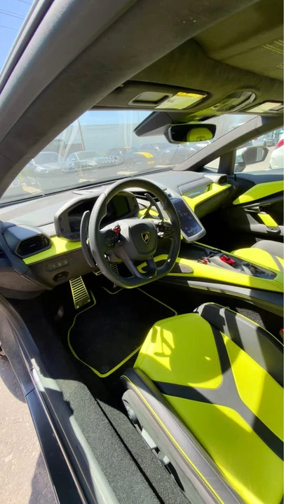 2025 Lamborghini Revuelto - Image 10 of 12
