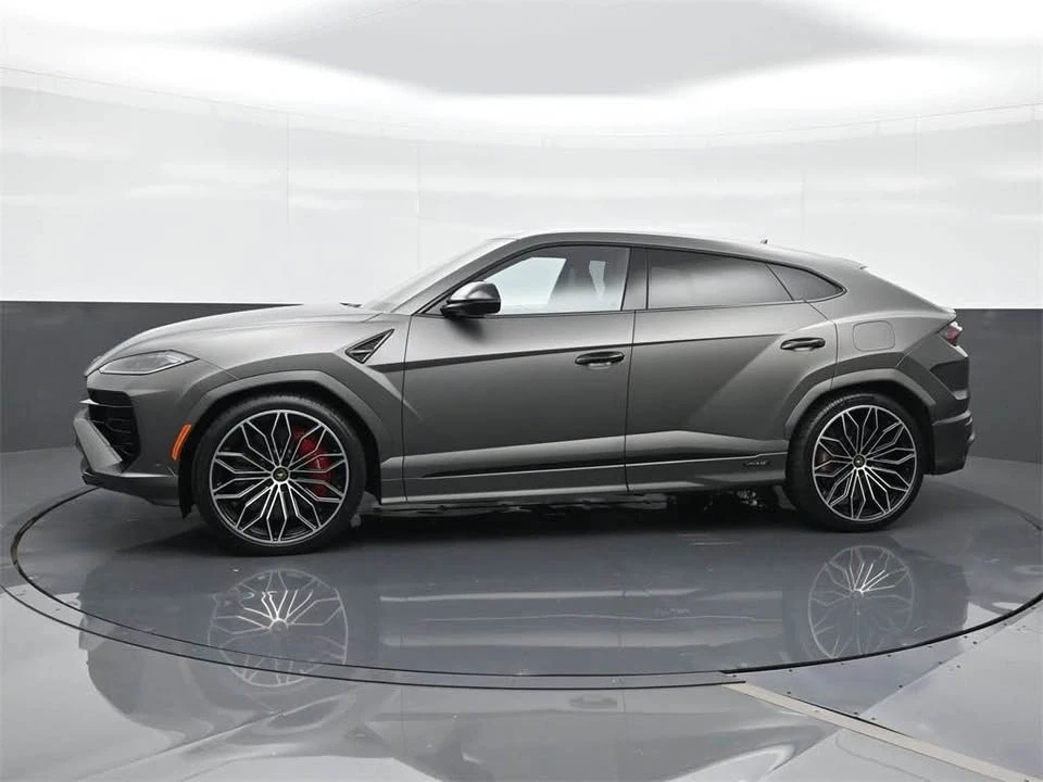 2025 Lamborghini Urus - Image 4 of 7