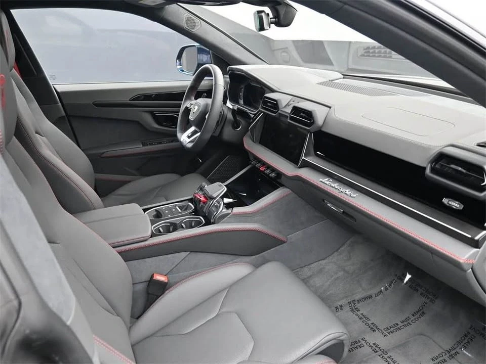 2025 Lamborghini Urus - Image 2 of 7