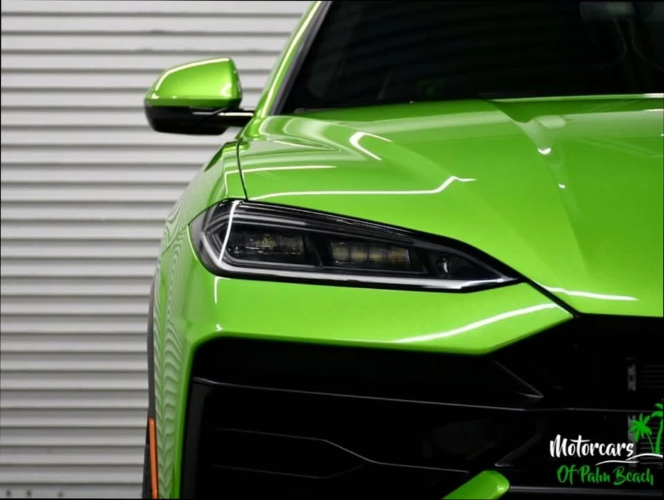 2025 Lamborghini Urus - Image 16 of 20