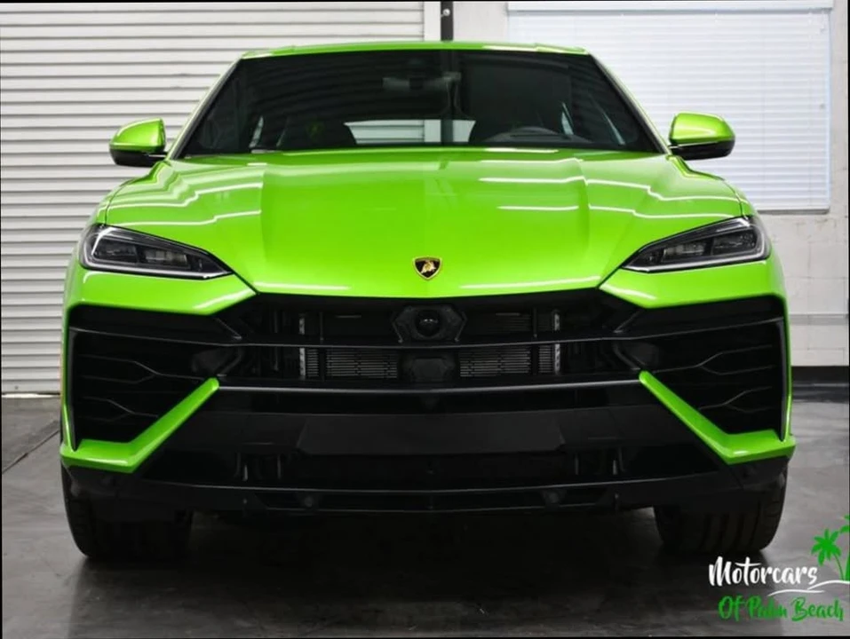 2025 Lamborghini Urus - Image 15 of 20