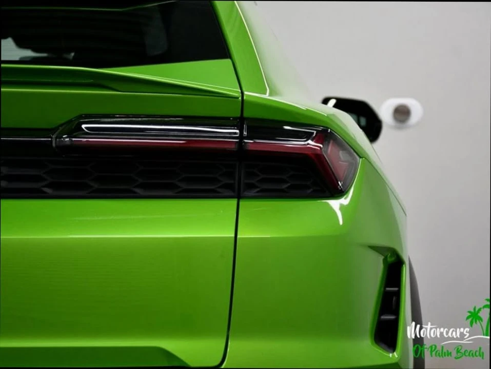 2025 Lamborghini Urus - Image 11 of 20