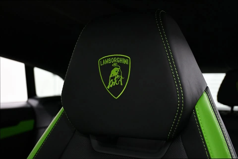 2025 Lamborghini Urus - Image 13 of 20