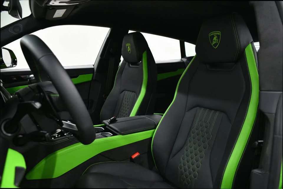 2025 Lamborghini Urus - Image 12 of 20