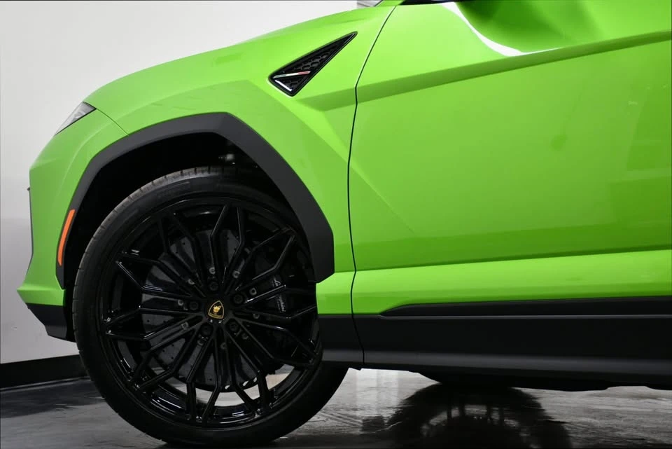 2025 Lamborghini Urus - Image 6 of 20
