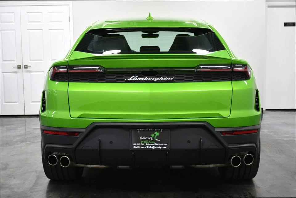 2025 Lamborghini Urus - Image 7 of 20