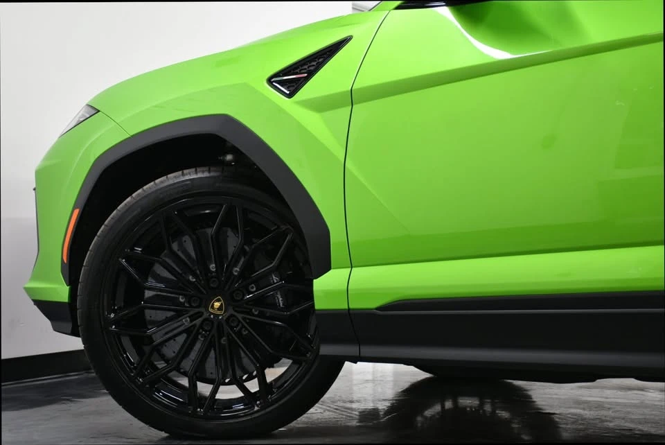 2025 Lamborghini Urus - Image 6 of 20