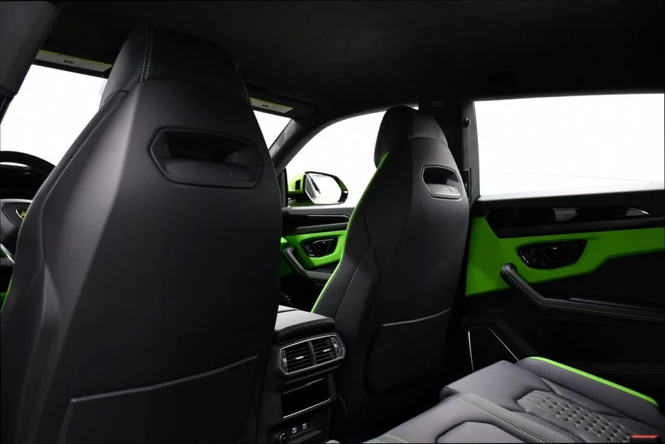2025 Lamborghini Urus - Image 17 of 20