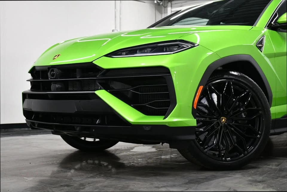 2025 Lamborghini Urus - Image 3 of 20