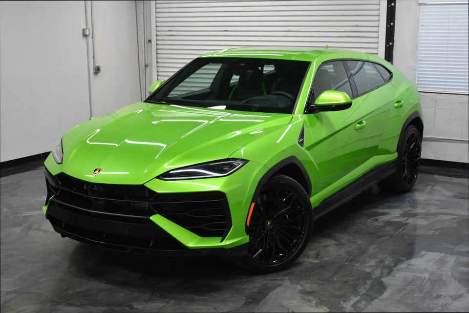 2025 Lamborghini Urus - Image 2 of 20