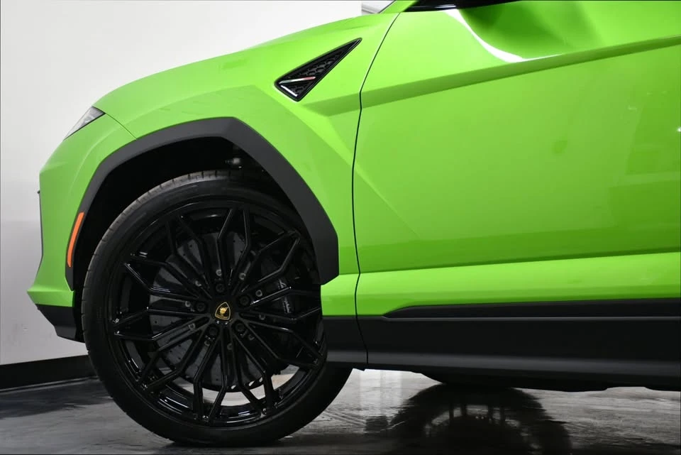2025 Lamborghini Urus - Image 6 of 20