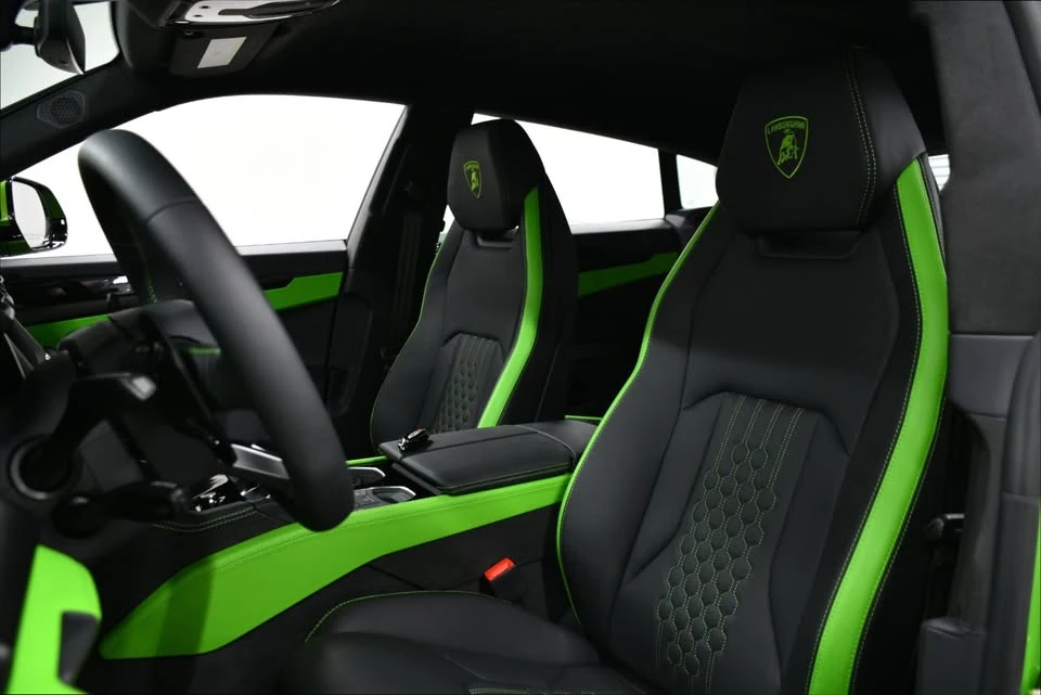2025 Lamborghini Urus - Image 12 of 20