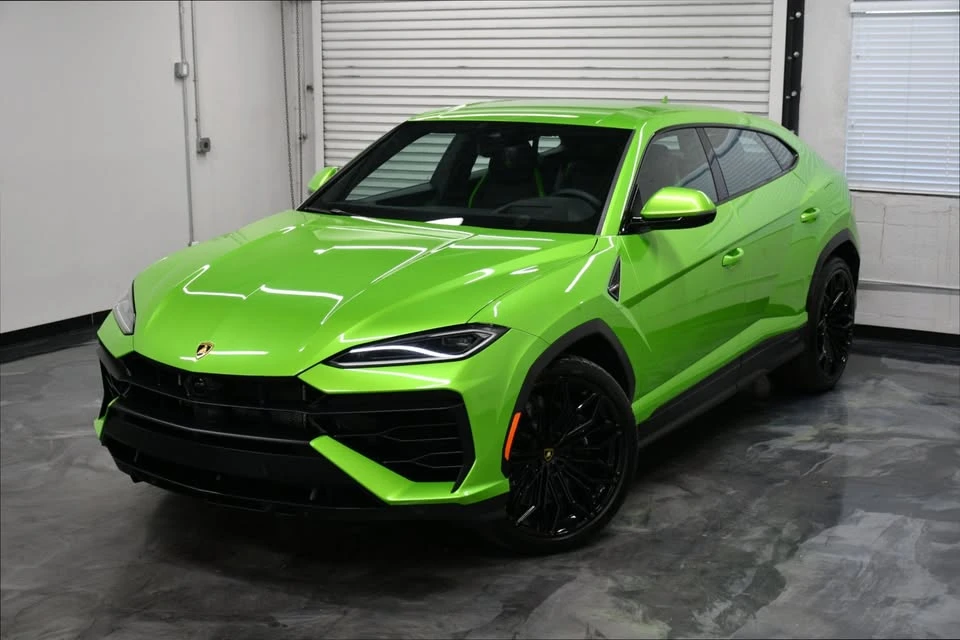 2025 Lamborghini Urus - Image 2 of 20
