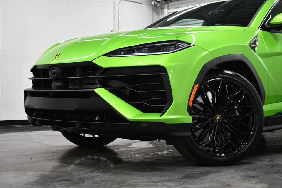 2025 Lamborghini Urus - Image 3 of 20