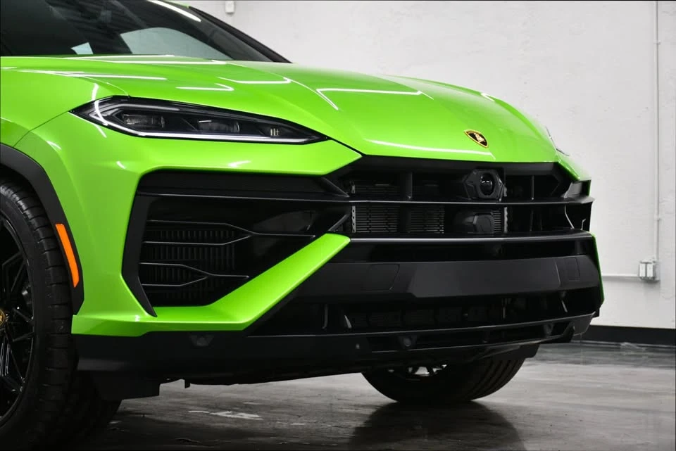 2025 Lamborghini Urus - Image 10 of 20