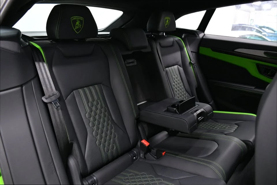 2025 Lamborghini Urus - Image 18 of 20