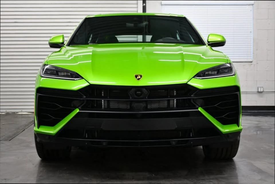 2025 Lamborghini Urus - Image 9 of 20