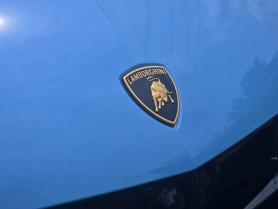 2025 Lamborghini Urus SE - Image 4 of 17