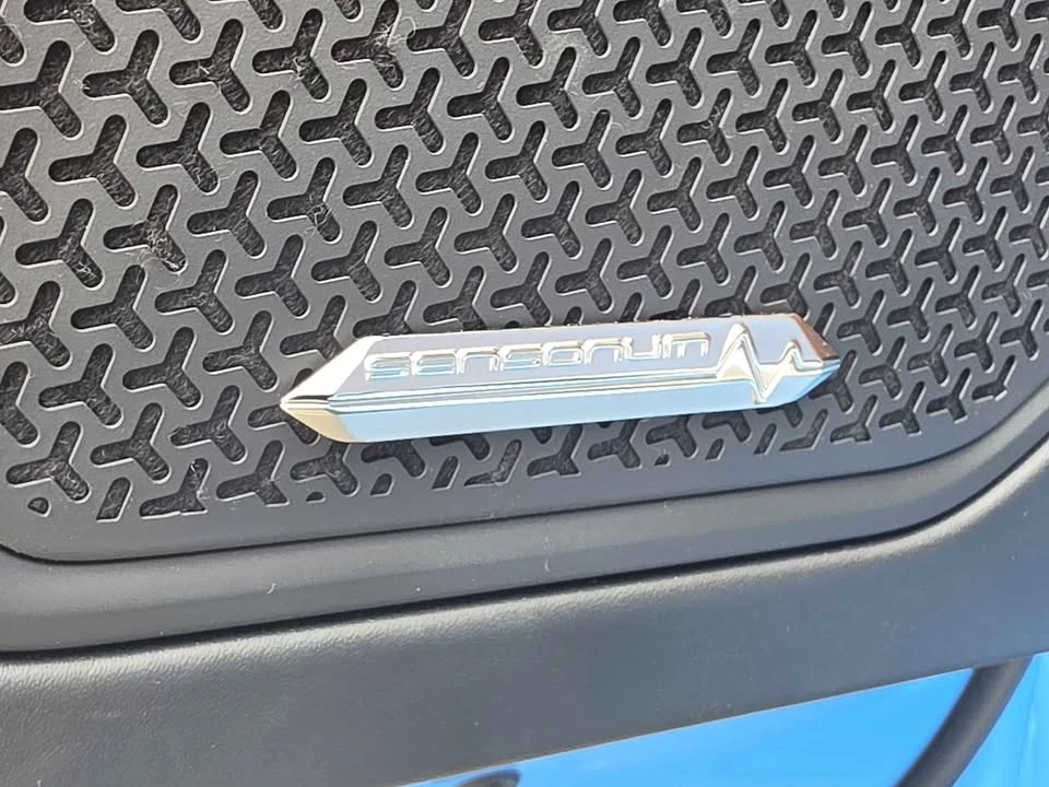 2025 Lamborghini Urus SE - Image 15 of 17