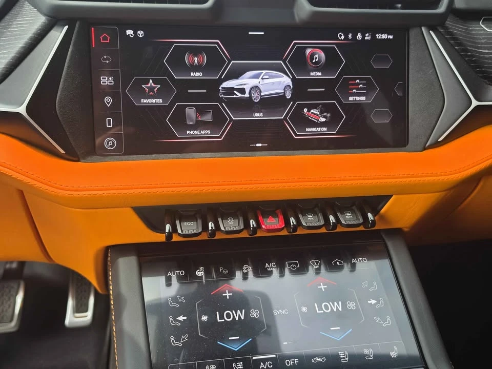 2025 Lamborghini Urus SE - Image 12 of 17