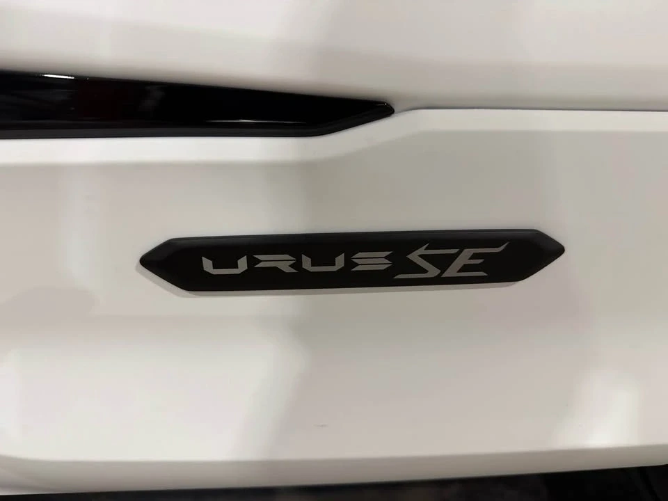 2025 Lamborghini Urus SE - Image 4 of 17