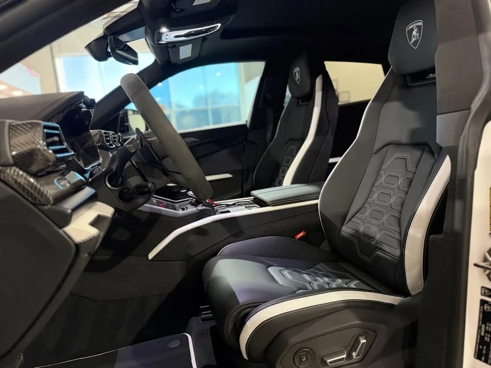 2025 Lamborghini Urus SE - Image 6 of 17