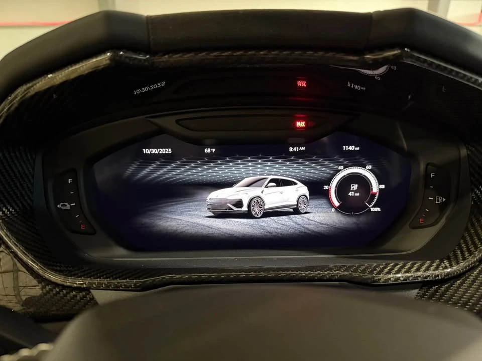 2025 Lamborghini Urus SE - Image 12 of 17