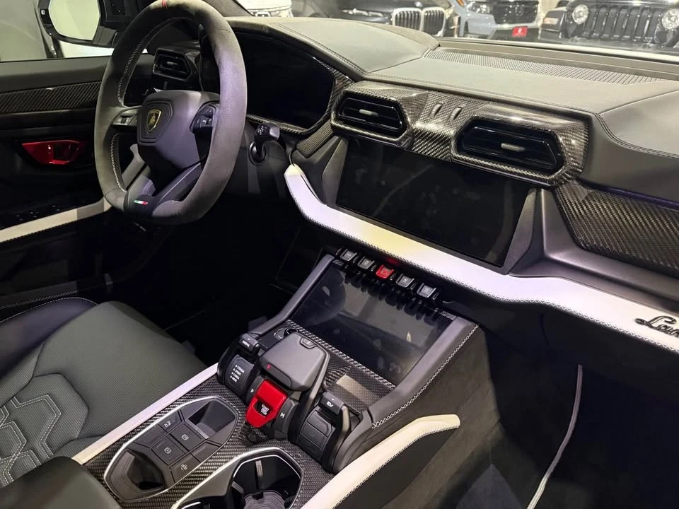 2025 Lamborghini Urus SE - Image 7 of 19
