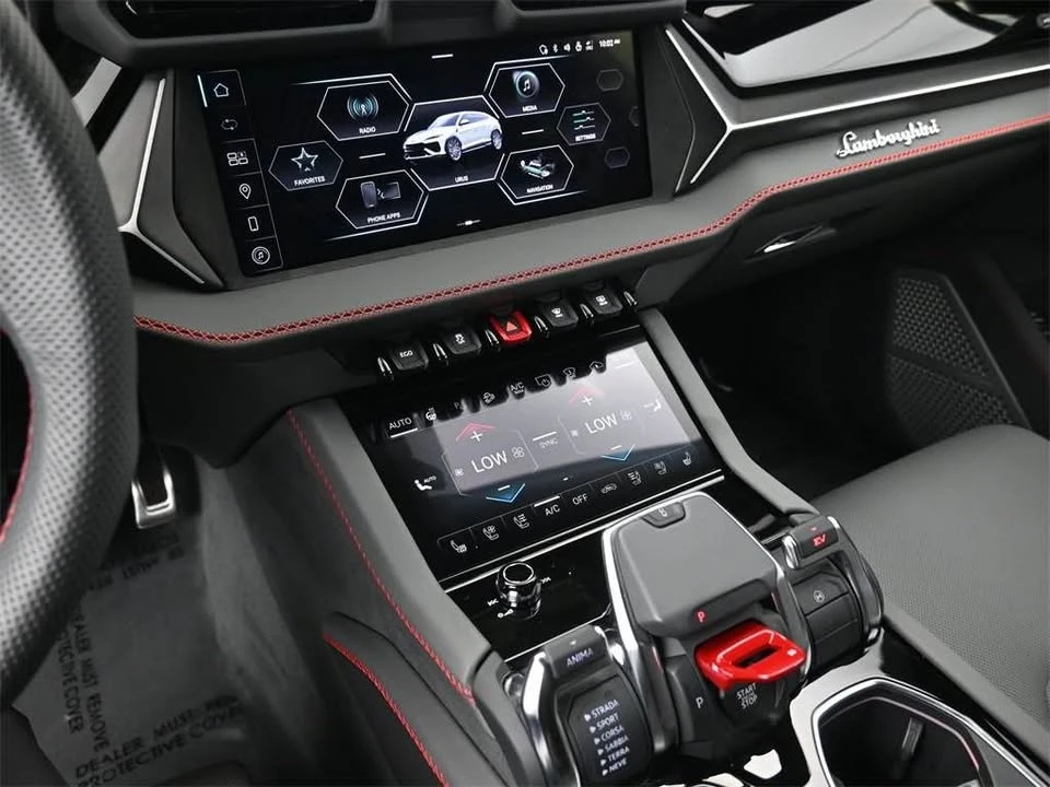 2025 Lamborghini Urus SE - Image 10 of 16