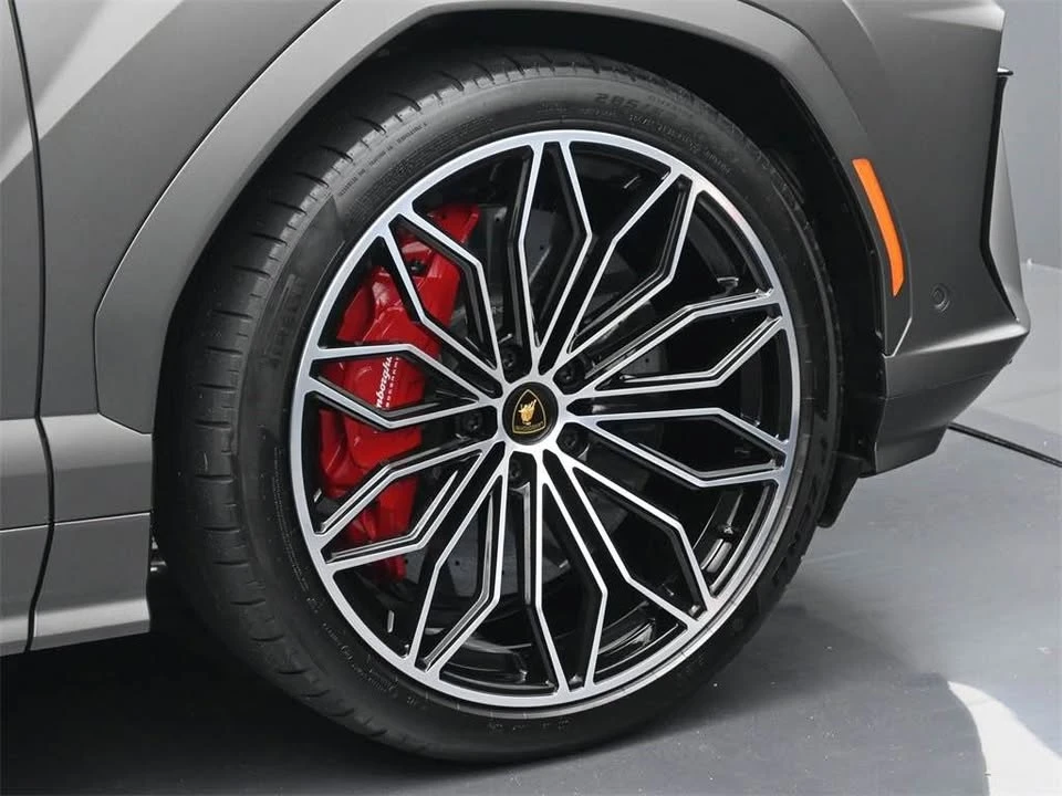 2025 Lamborghini Urus SE - Image 7 of 16