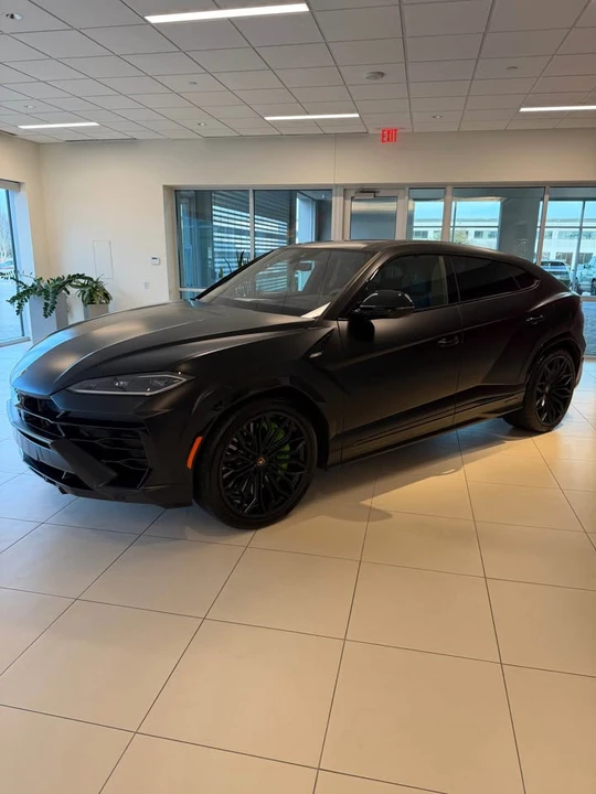 2025 Lamborghini Urus SE - Image 3 of 13