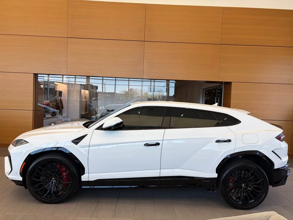 2025 Lamborghini Urus SE - Image 3 of 15