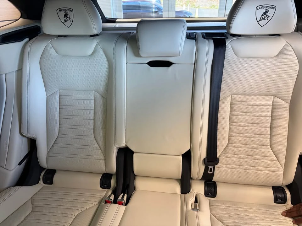2025 Lamborghini Urus SE - Image 15 of 15
